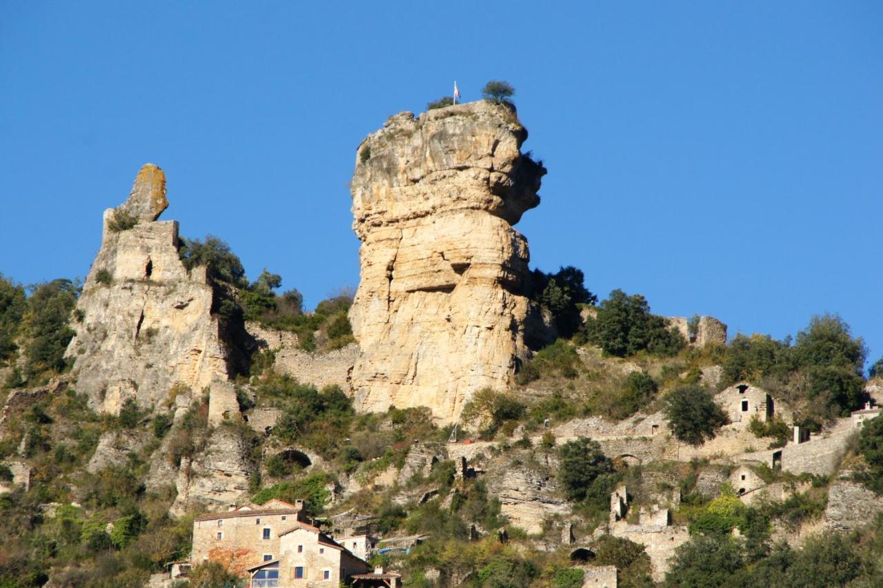 Maison Pittoresque A Mostuejouls Avec Vue Sur La Montagne Esterno foto
